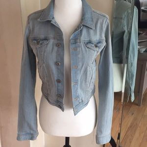 H&M DIVIDED | Light Wash Denim Jacket Sz SM/8